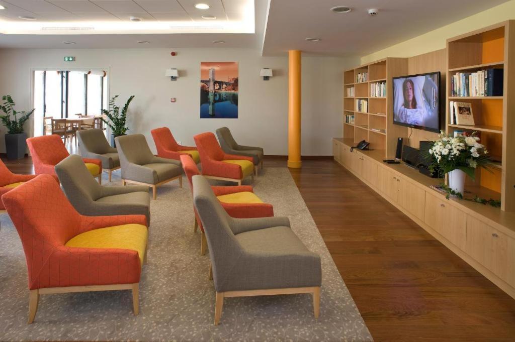 Domitys Les Cles D'Or Aparthotel Orthez Exterior foto